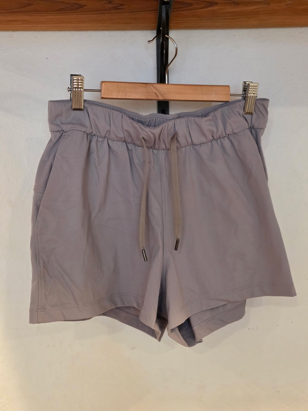 CRZ YOGA Women's Athletic Shorts in Light Lavender